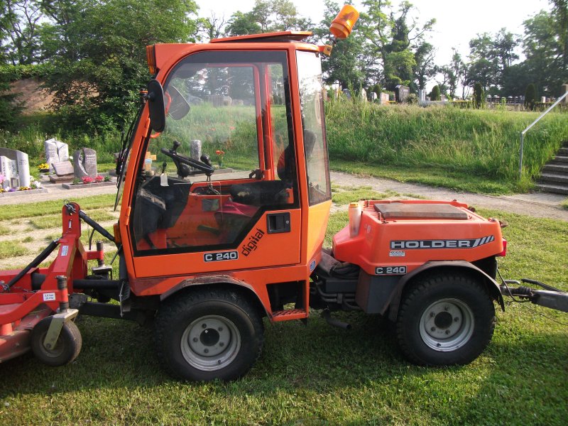 Municipal tractor Holder C240