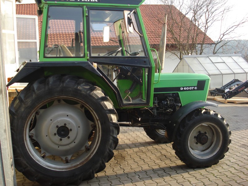 Traktor DeutzFahr 6007 C Allrad