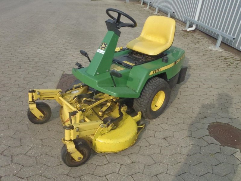 John Deere F510 Lawn tractor