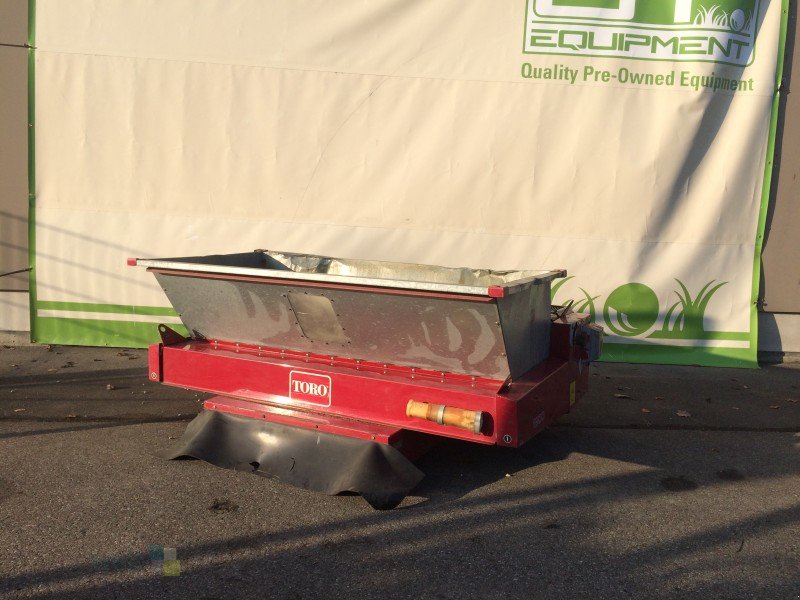 Toro Topdresser 1800 Pro Gator Sandstreuer & Salzstreuer