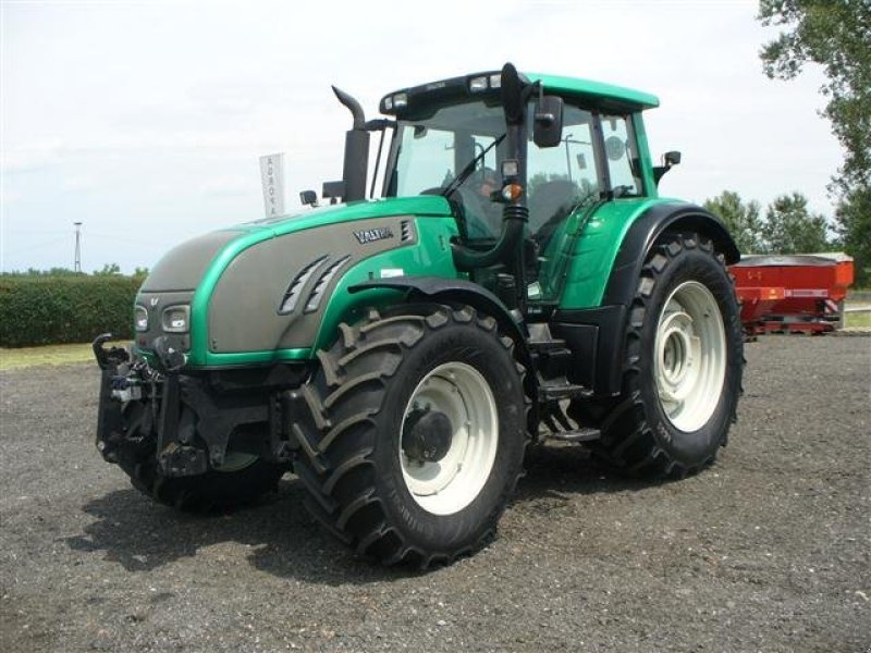Valtra T202 Direct Tractor