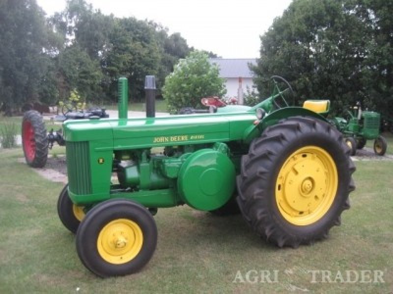 John Deere Model R diesel Tractor