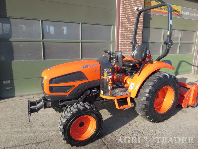 Kioti ck35 Traktor