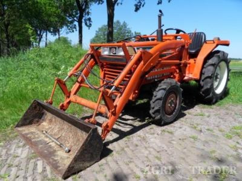 Kubota Sunshine L122 Tractor
