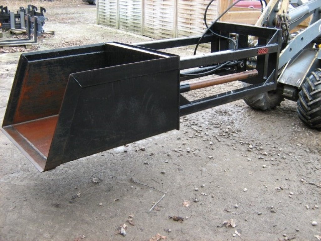 Kompaktlader des Typs GiANT Giant afskubber skovl, Gebrauchtmaschine in Ribe (Bild 1)