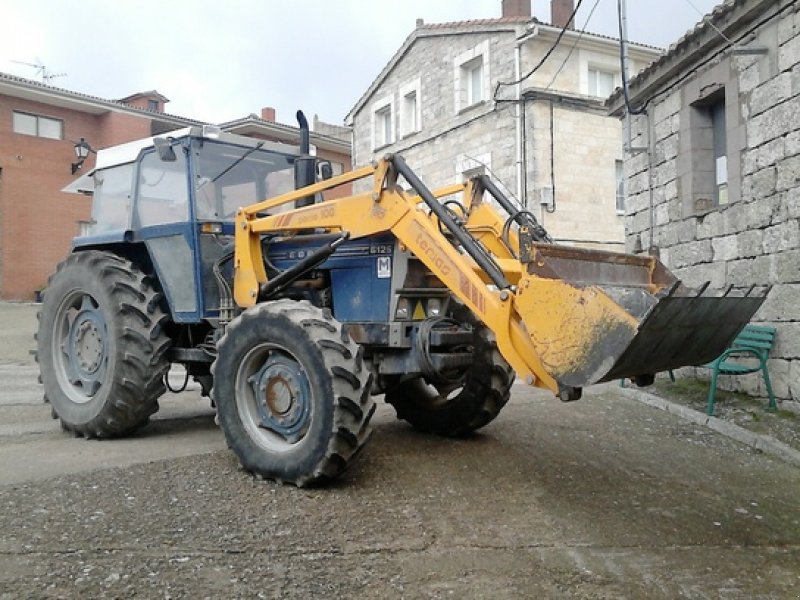 Ebro 6125 DT Tractor