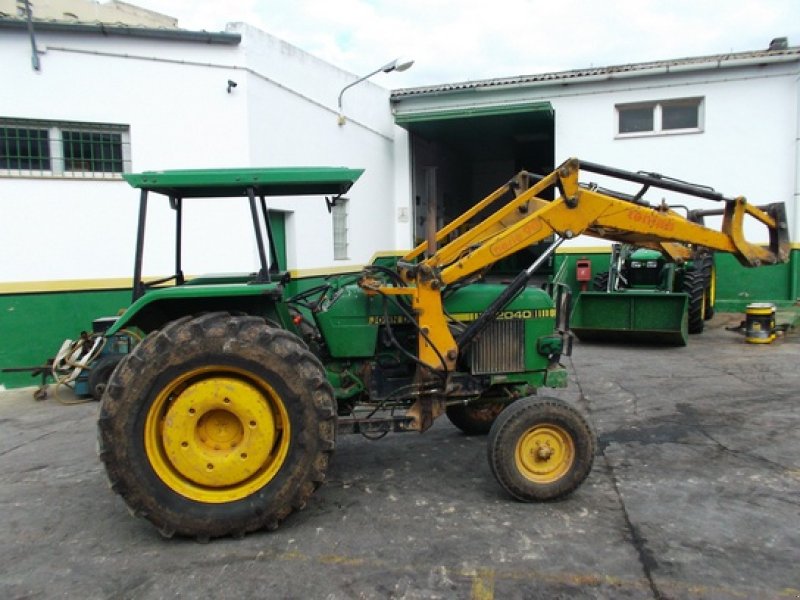 John Deere 2040 Tractor