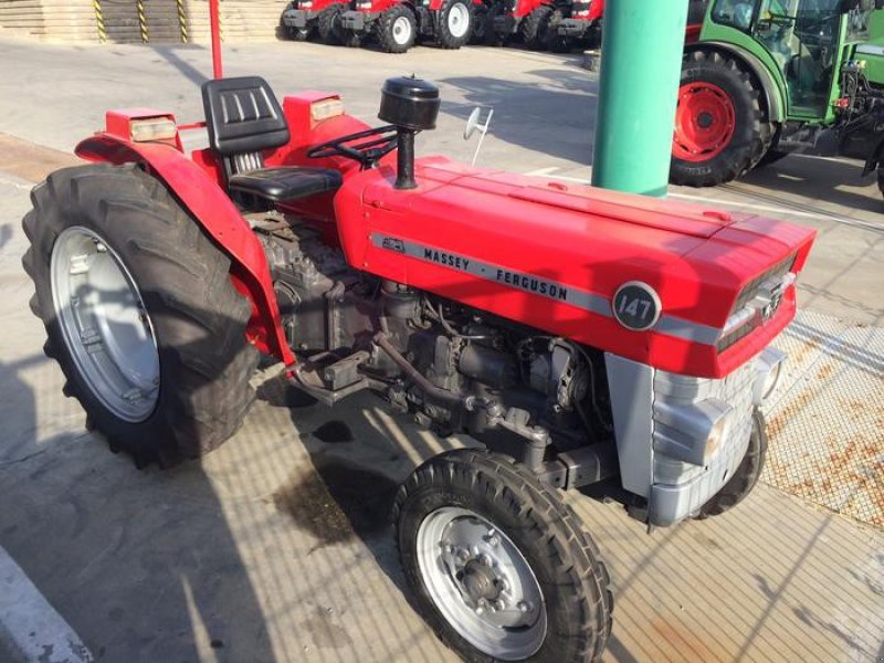 Massey Ferguson 147 EBRO Tractor, 6009 BADAJOZ / BADAJOZ