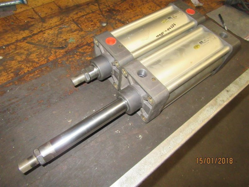 Sonstiges typu Parker 2 Luft cylinder, Gebrauchtmaschine v Høng (Obrázok 1)