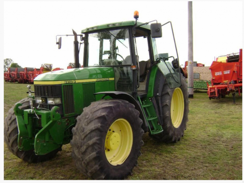 Oldtimer-Traktor des Typs John Deere 6910, Neumaschine in Луцьк (Bild 1)