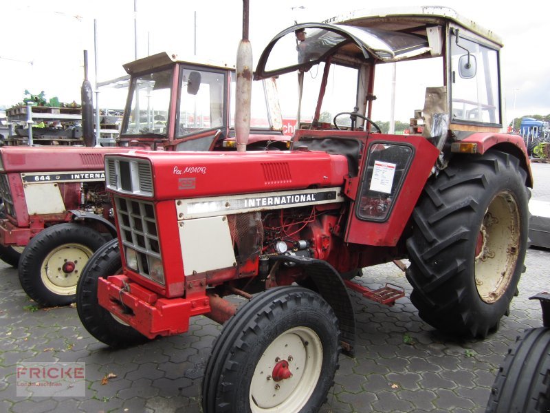 IHC 644 Traktor - technikboerse.com