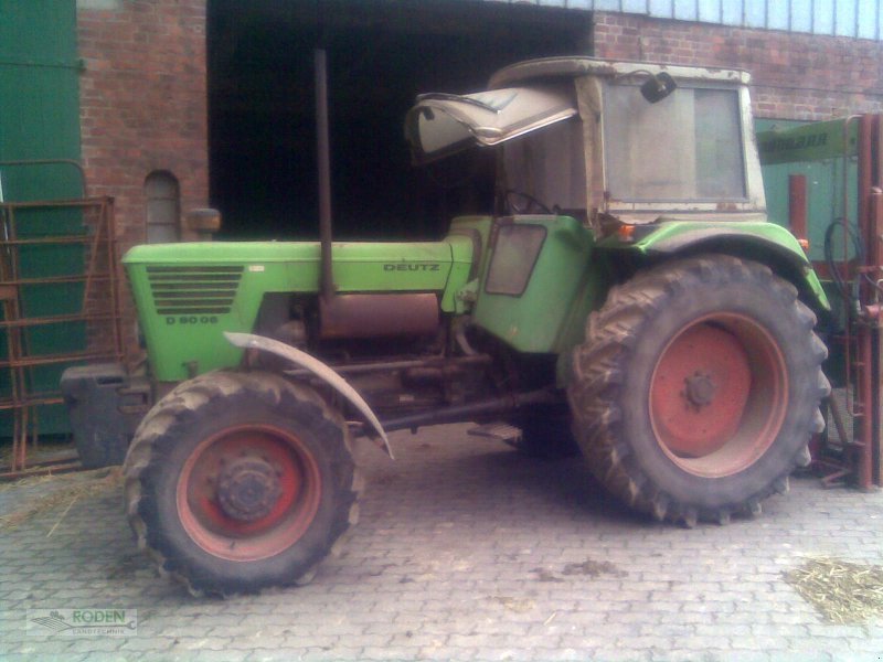 DeutzFahr D 8006 Traktor