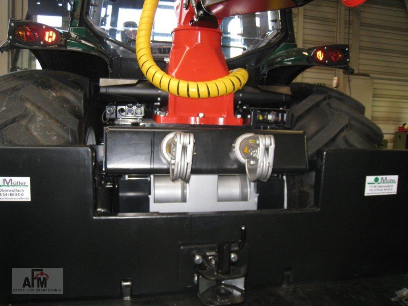 Forstschlepper des Typs AFM T190, Neumaschine in Gotteszell (Bild 10)