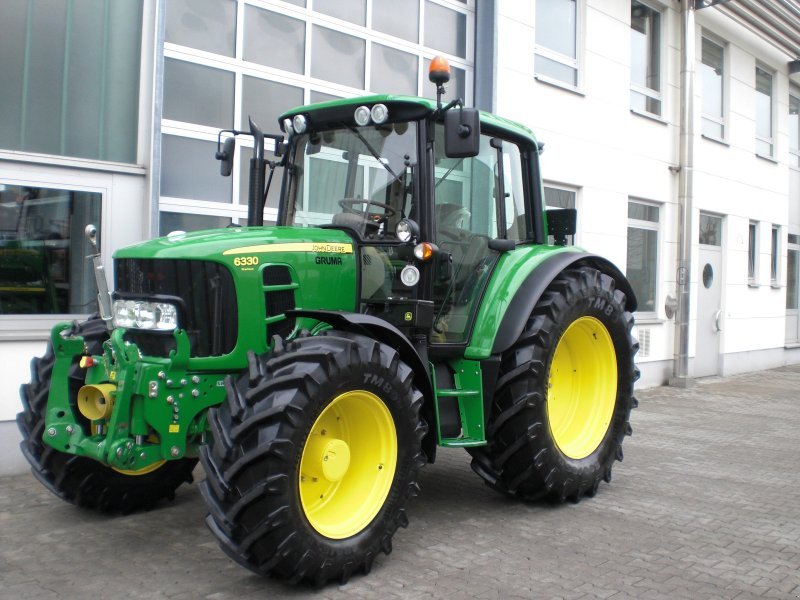 John Deere 6330 Premium Traktor