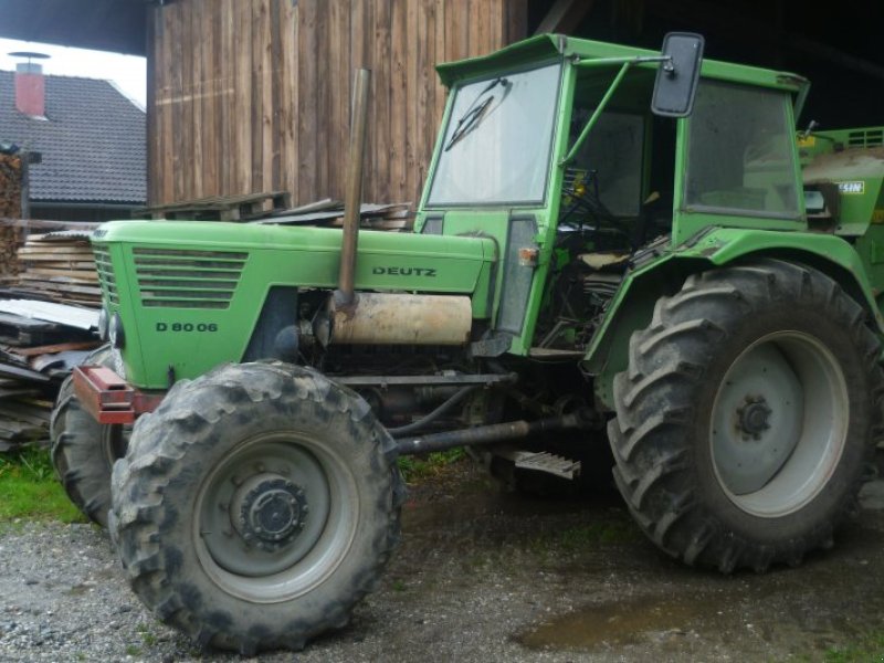 DeutzFahr D 8006 Traktor