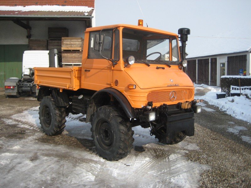 MercedesBenz 417/10 Unimog