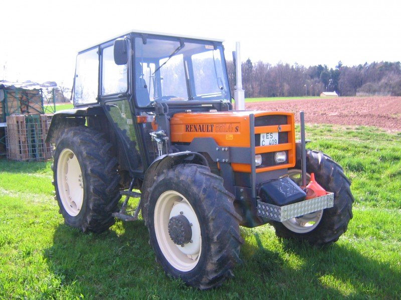 Renault 551-4 S Traktor - technikboerse.com