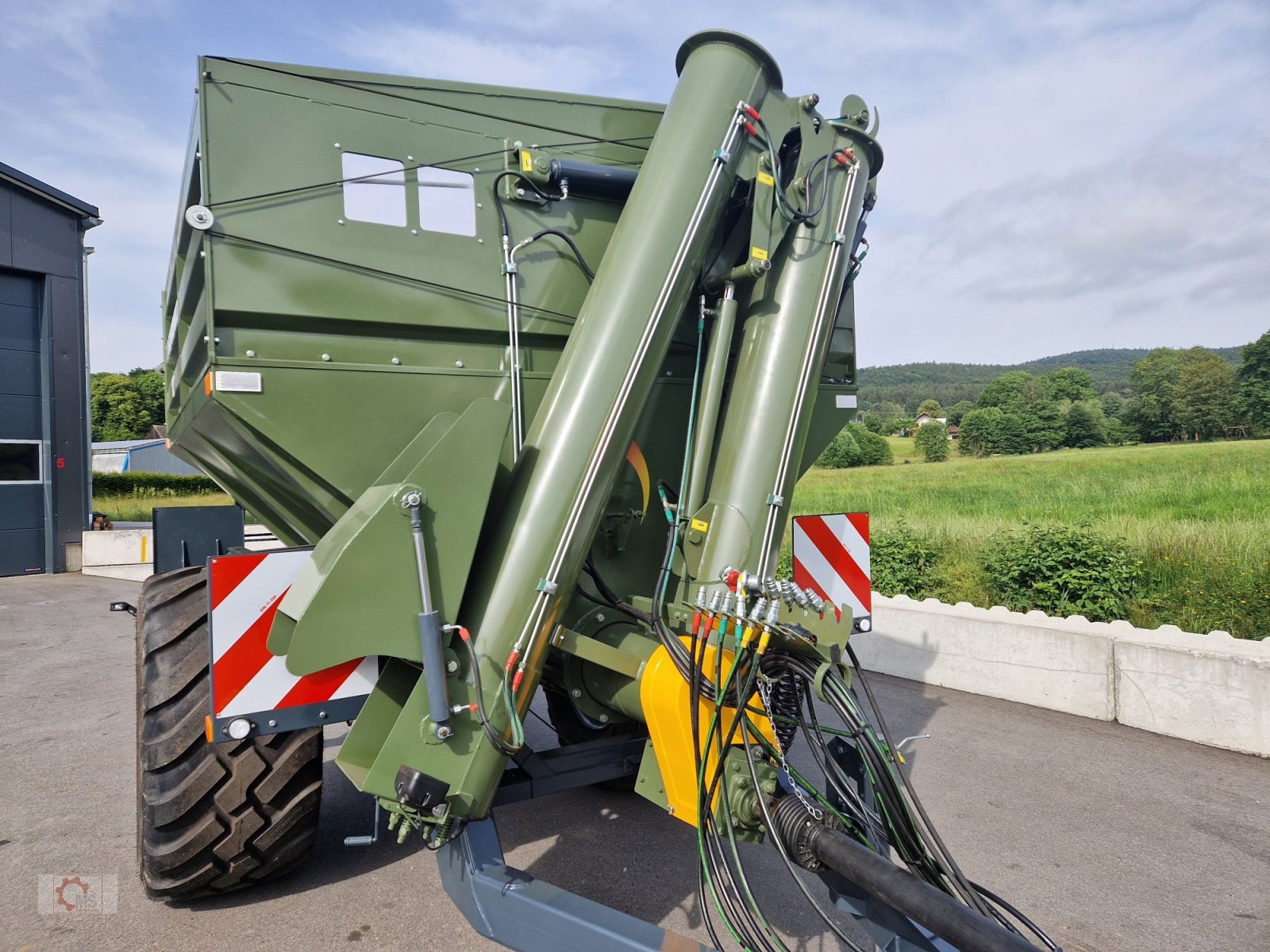 Überladewagen tipa Kobzarenko PBN-9 9m³ Volumen Druckluft, Neumaschine u Tiefenbach (Slika 3)