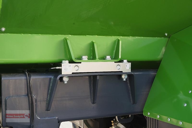 Überladewagen of the type Sonstige Pronar T 743 M Überladewagen 43m³ Wiegesystem 34 to Zwangslenkung, Neumaschine in Ostheim/Rhön (Picture 20)