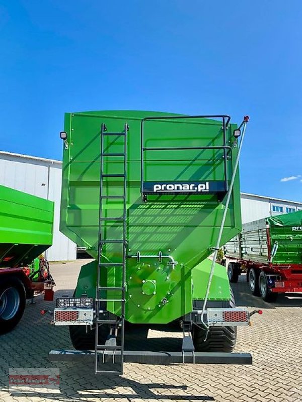 Überladewagen of the type Sonstige Pronar T 743 M Überladewagen 43m³ Wiegesystem 34 to Zwangslenkung, Neumaschine in Ostheim/Rhön (Picture 3)