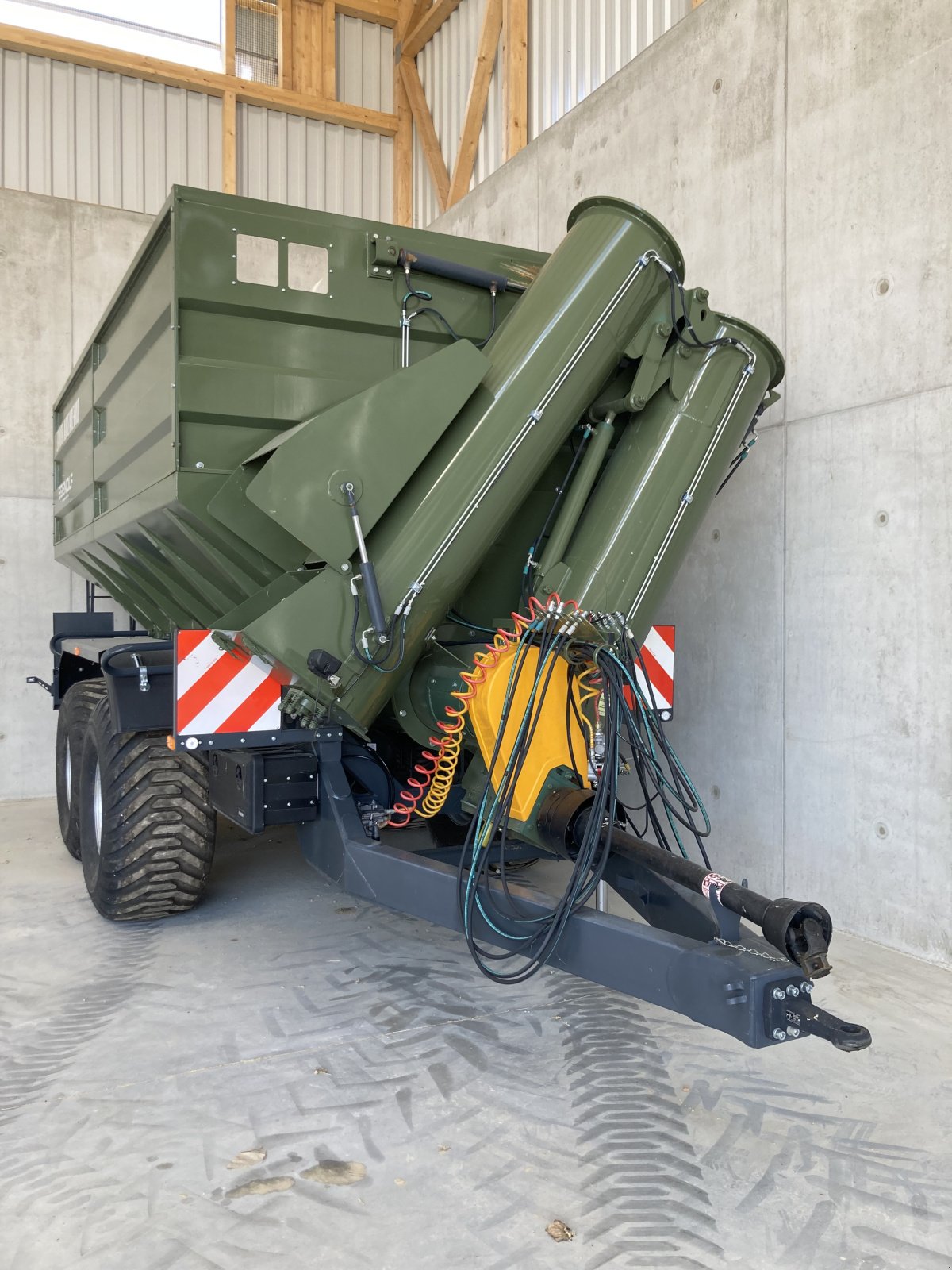 Überladewagen typu Zavod Kobzarenka PBN-20, Neumaschine v Wettstetten (Obrázek 1)