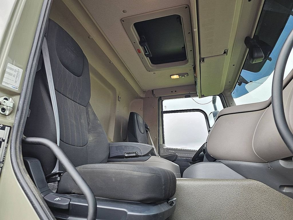 Abrollcontainer типа DAF CF 480 FAW 8X4 VDL 25T HOOK, Gebrauchtmaschine в Vuren (Фотография 8)