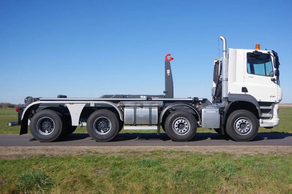 Abrollcontainer типа DAF CF 530 43-tons 8x4 WSG met 30-tons VDL haakarm, Gebrauchtmaschine в Groenekan (Фотография 3)