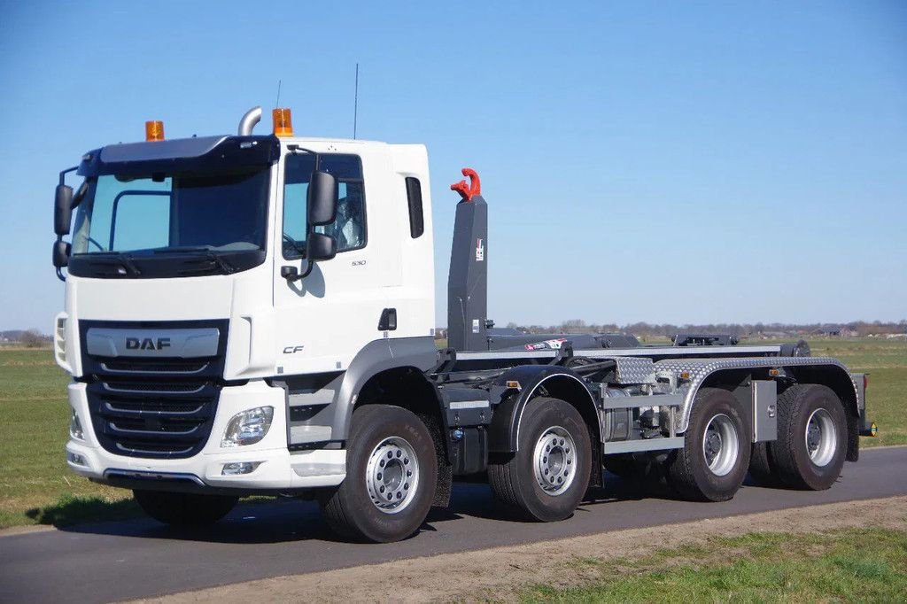 Abrollcontainer типа DAF CF 530 43-tons 8x4 WSG met 30-tons VDL haakarm, Gebrauchtmaschine в Groenekan (Фотография 1)