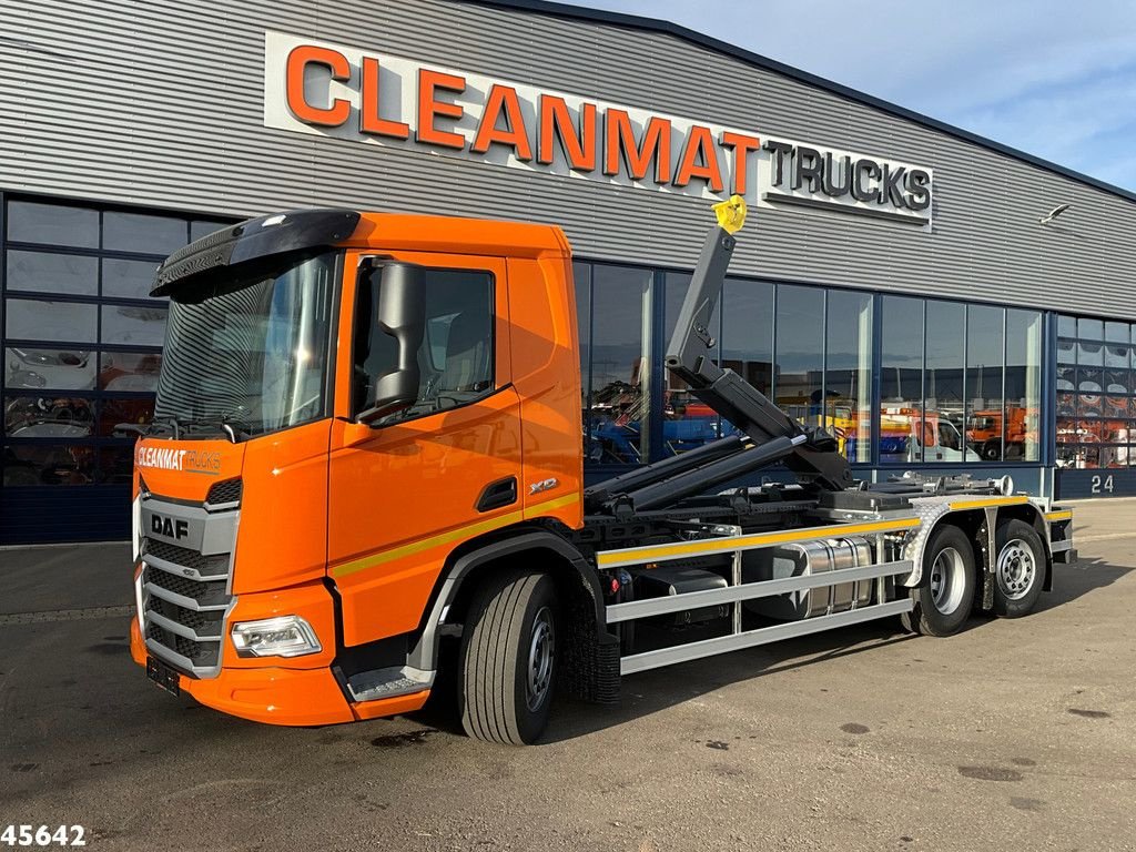 Abrollcontainer typu DAF FAN XD 450 Euro 6 Hyvalift 26 Ton haakarmsysteem, Neumaschine v ANDELST (Obrázek 1)