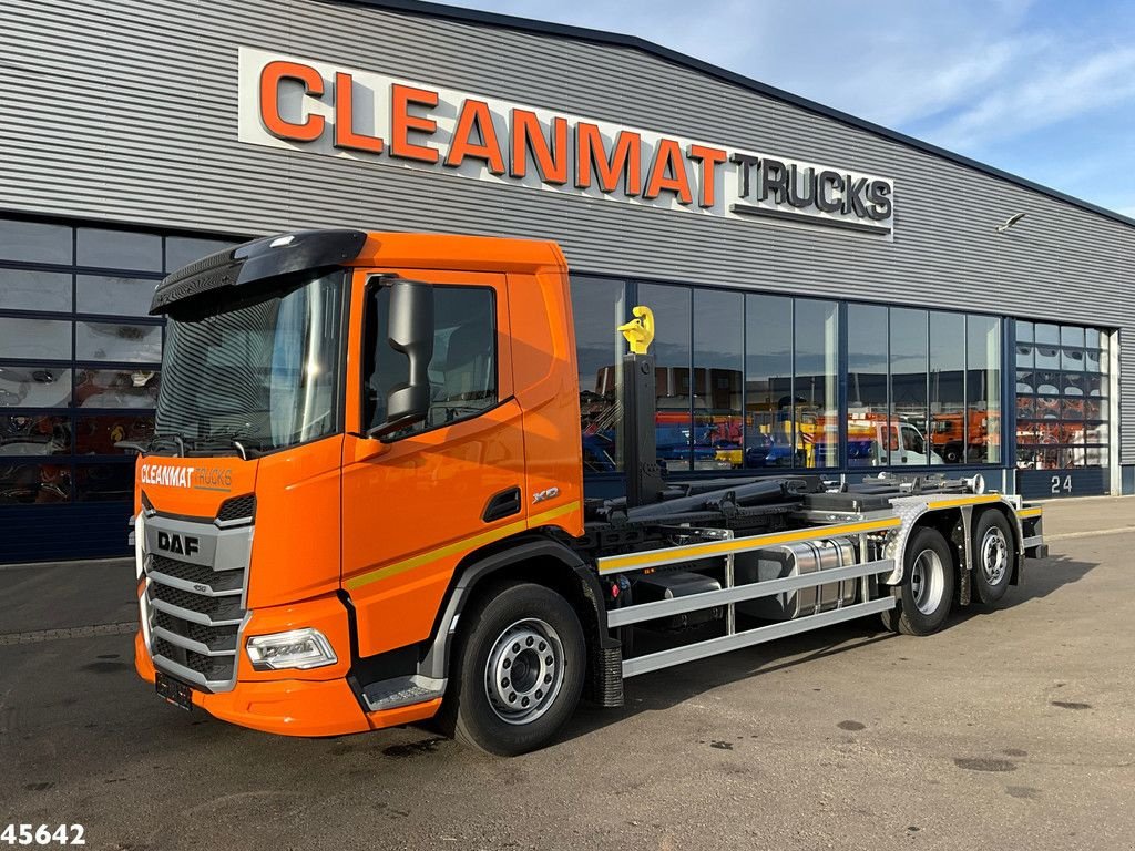 Abrollcontainer typu DAF FAN XD 450 Euro 6 Hyvalift 26 Ton haakarmsysteem, Neumaschine v ANDELST (Obrázek 2)