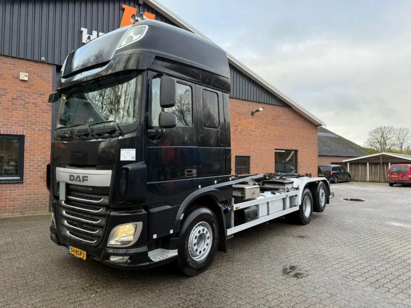 Abrollcontainer typu DAF XF 440 6x2 Hyva Haakarm Stuuras 660.119KM! NL Truck APK 03-2026, Gebrauchtmaschine v Saasveld (Obrázek 1)