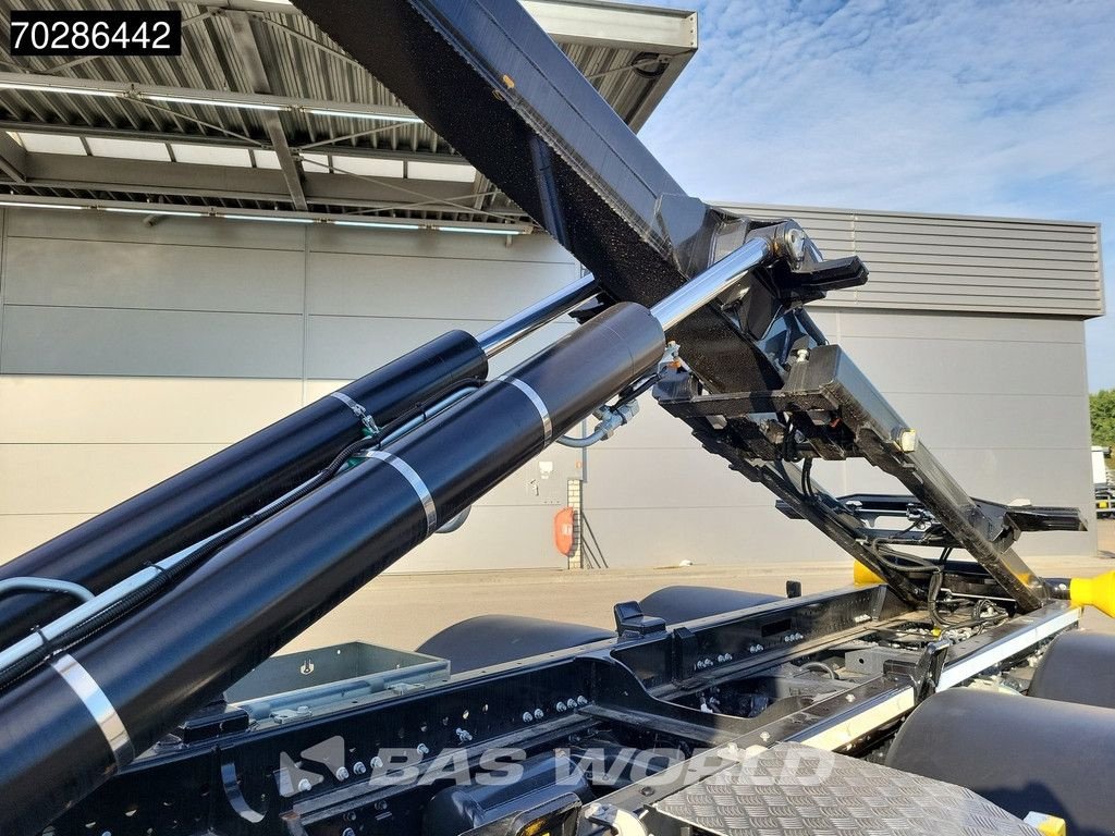 Abrollcontainer des Typs Iveco X-Way 580 6X2 NEW Palfinger PHT20SLD5 Hooklift Lift+steering Axl, Neumaschine in Veghel (Bild 3)