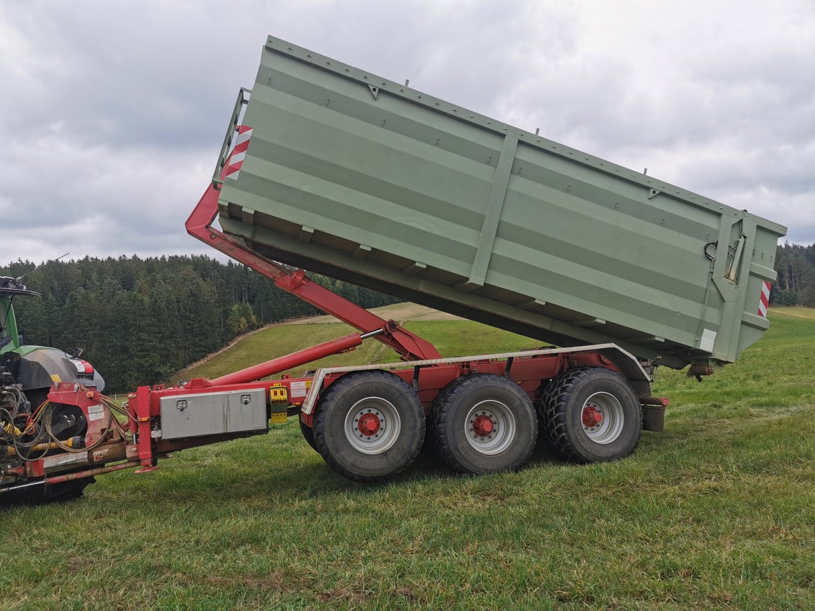 Abrollcontainer des Typs Kröger THL 34, Gebrauchtmaschine in Rehau (Bild 2)