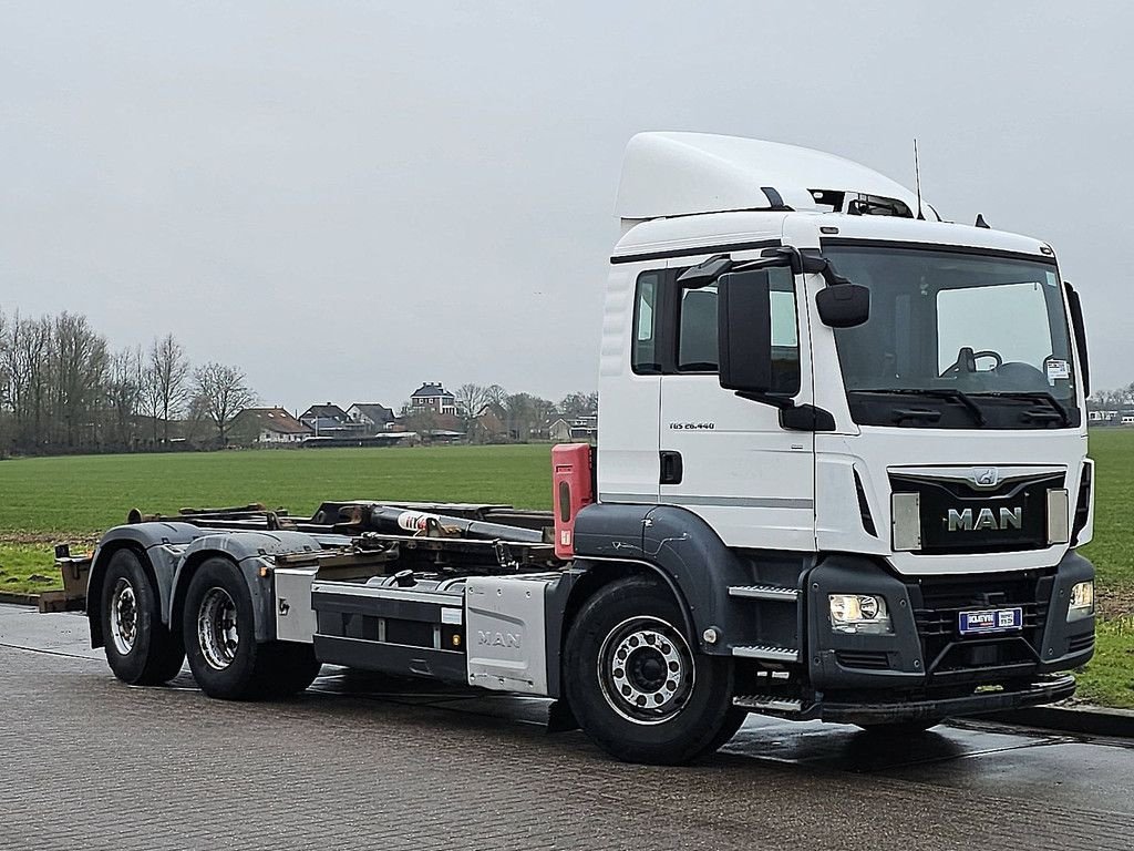 Abrollcontainer от тип MAN 26.440 TGS 6X2-4 INTARDER, Gebrauchtmaschine в Vuren (Снимка 5)