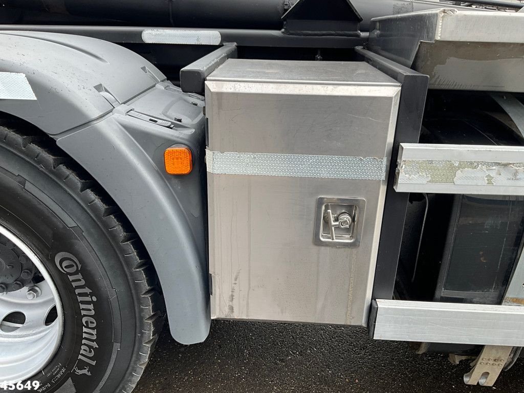 Abrollcontainer des Typs MAN TGS 35.440 8x4 HMF 17 Tonmeter laadkraan, Gebrauchtmaschine in ANDELST (Bild 7)