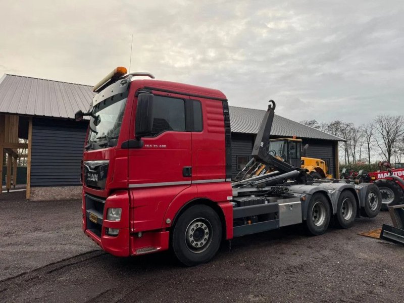 Abrollcontainer typu MAN TGX TGX 35.480 Haakarm vrachtwagen, Gebrauchtmaschine v Harskamp (Obrázok 1)