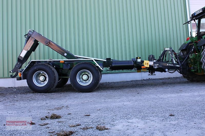Abrollcontainer des Typs PRONAR T 185/1 Hakenliftanhänger 15 to Parabel-Fahrwerk, Neumaschine in Ostheim/Rhön (Bild 9)