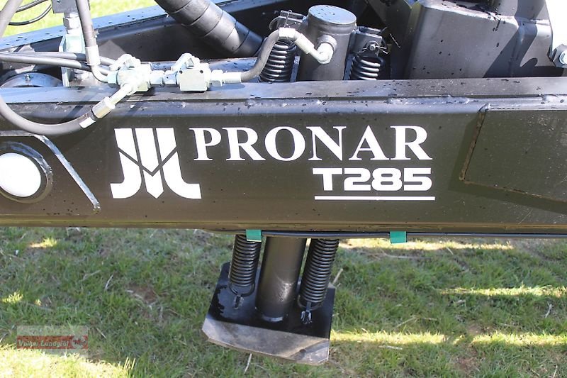 Abrollcontainer des Typs PRONAR T 285 Hakenlift-Anhänger 21 to Boogie-Fahrwerk, Neumaschine in Ostheim/Rhön (Bild 10)