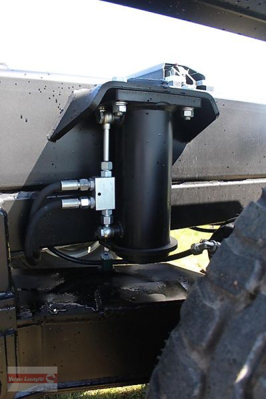 Abrollcontainer des Typs PRONAR T 285 Hakenlift-Anhänger 21to Boogie-Fahrwerk, Neumaschine in Ostheim/Rhön (Bild 9)