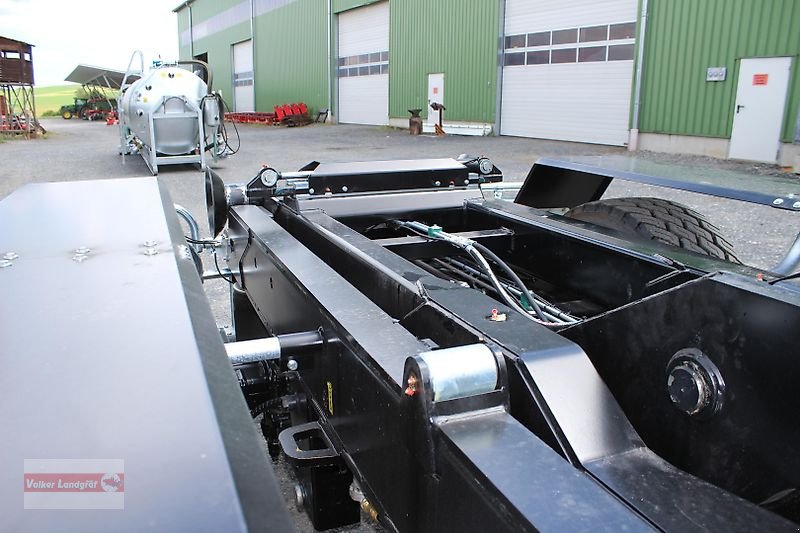 Abrollcontainer des Typs PRONAR T 286 Hakenliftanhänger 23 to Agritechnica Maschine 600/50R22,5 Alliance 882, Neumaschine in Ostheim/Rhön (Bild 25)