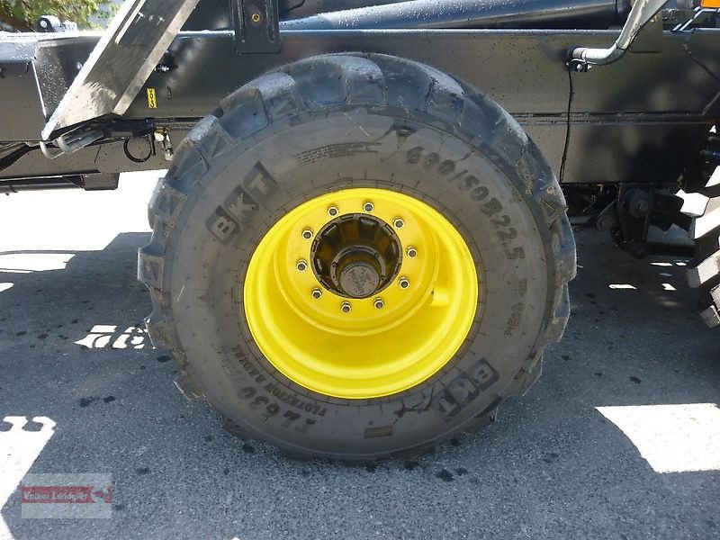 Abrollcontainer des Typs PRONAR T 386 Hakenliftanhänger 34 to Zwangslenkung Parabel-Fahrwerk, Neumaschine in Ostheim/Rhön (Bild 18)