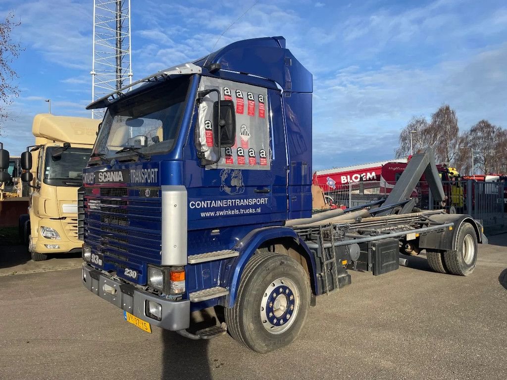 Abrollcontainer typu Scania 93M 230 pk 4x2 bladgeveerd Leebur Haaksysteem, Gebrauchtmaschine v Kerkrade (Obrázek 2)