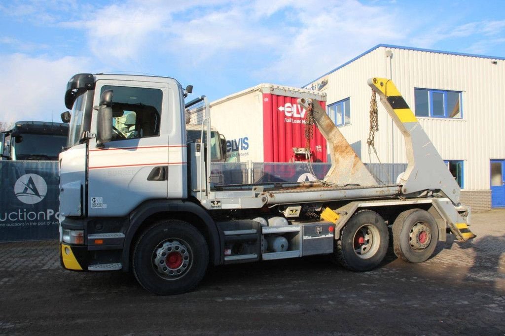 Abrollcontainer of the type Scania G440, Gebrauchtmaschine in Antwerpen (Picture 1)