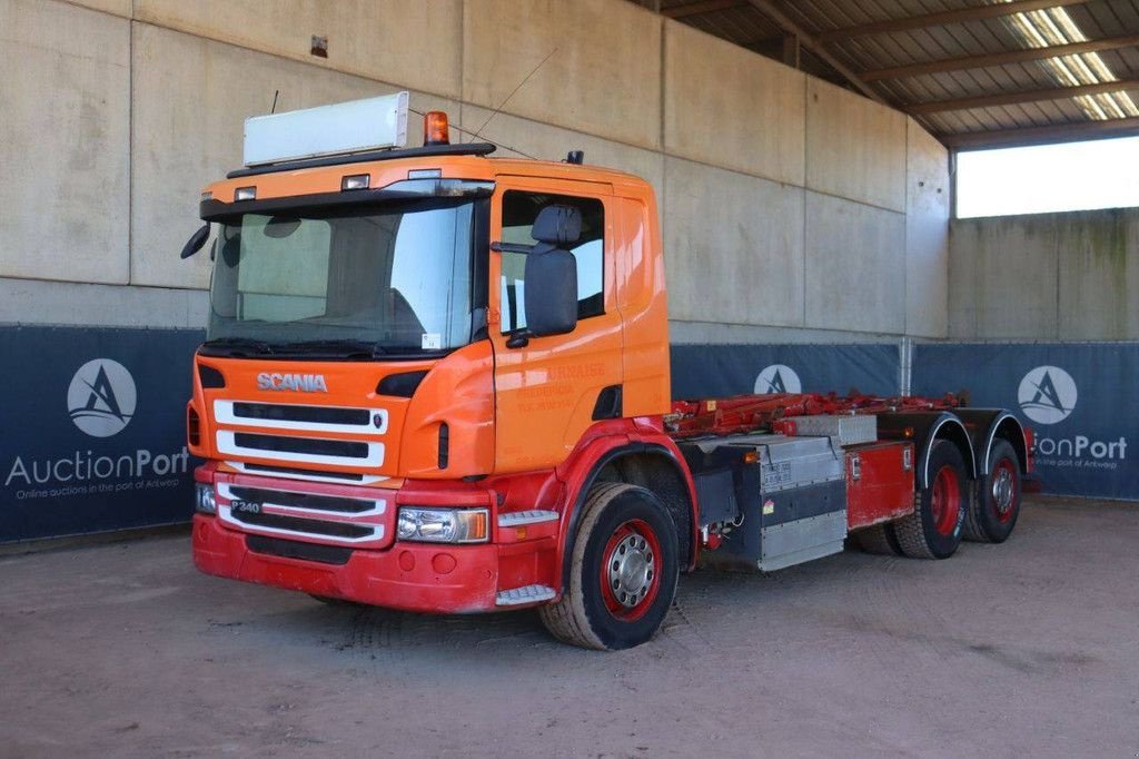 Abrollcontainer Türe ait Scania P 340, Gebrauchtmaschine içinde Antwerpen (resim 10)