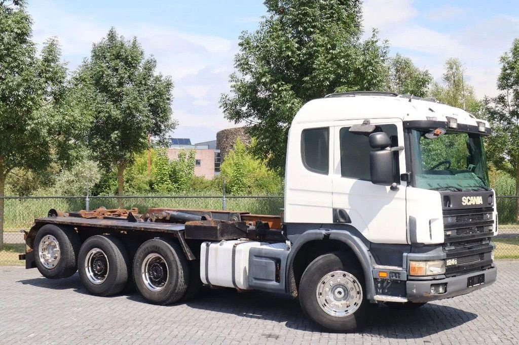 Abrollcontainer typu Scania P124-420 8X4 HOOKLIFT MANUAL BIG AXLES EURO 3, Gebrauchtmaschine v Marknesse (Obrázek 3)