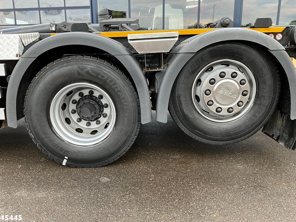 Abrollcontainer des Typs Scania R 440 Euro 6 Retarder Fassi 16 Tonmeter Z-kraan (bouwjaar 2018), Gebrauchtmaschine in ANDELST (Bild 8)