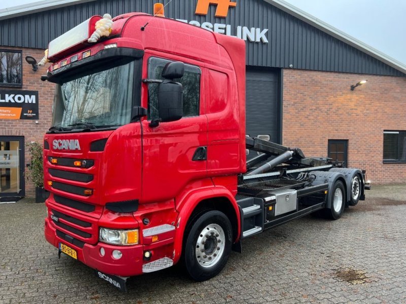Second-hand SCANIA R 580 V8 8X2 FASSI 36 TONMETER LAADKRAAN + FLY