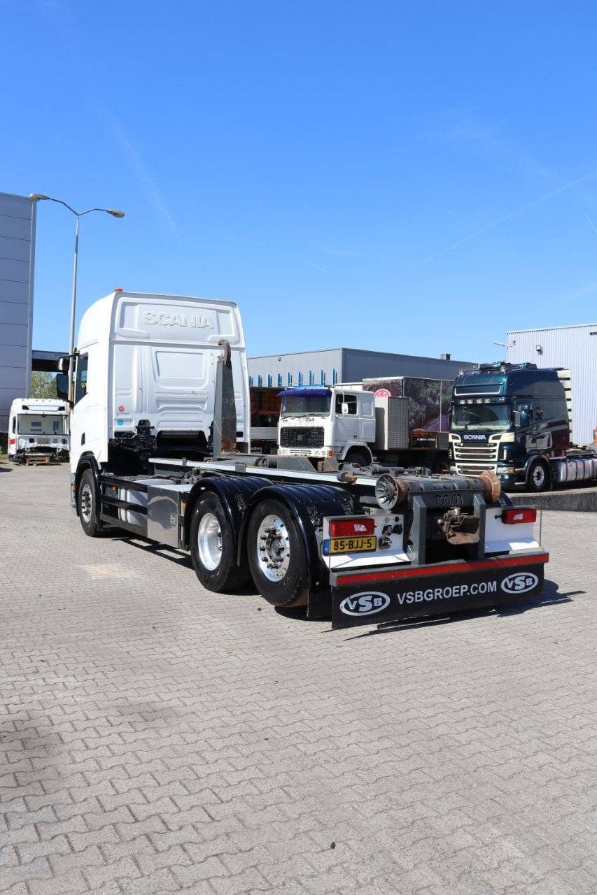 Abrollcontainer du type Scania R450, Gebrauchtmaschine en Antwerpen (Photo 4)