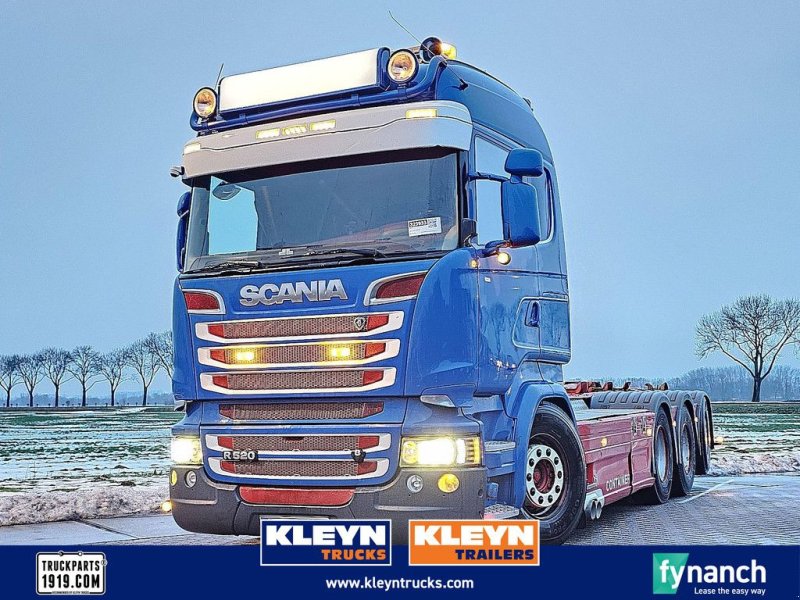 Abrollcontainer typu Scania R520 8X4*4 V8 RETARDER, Gebrauchtmaschine v Vuren (Obrázok 1)