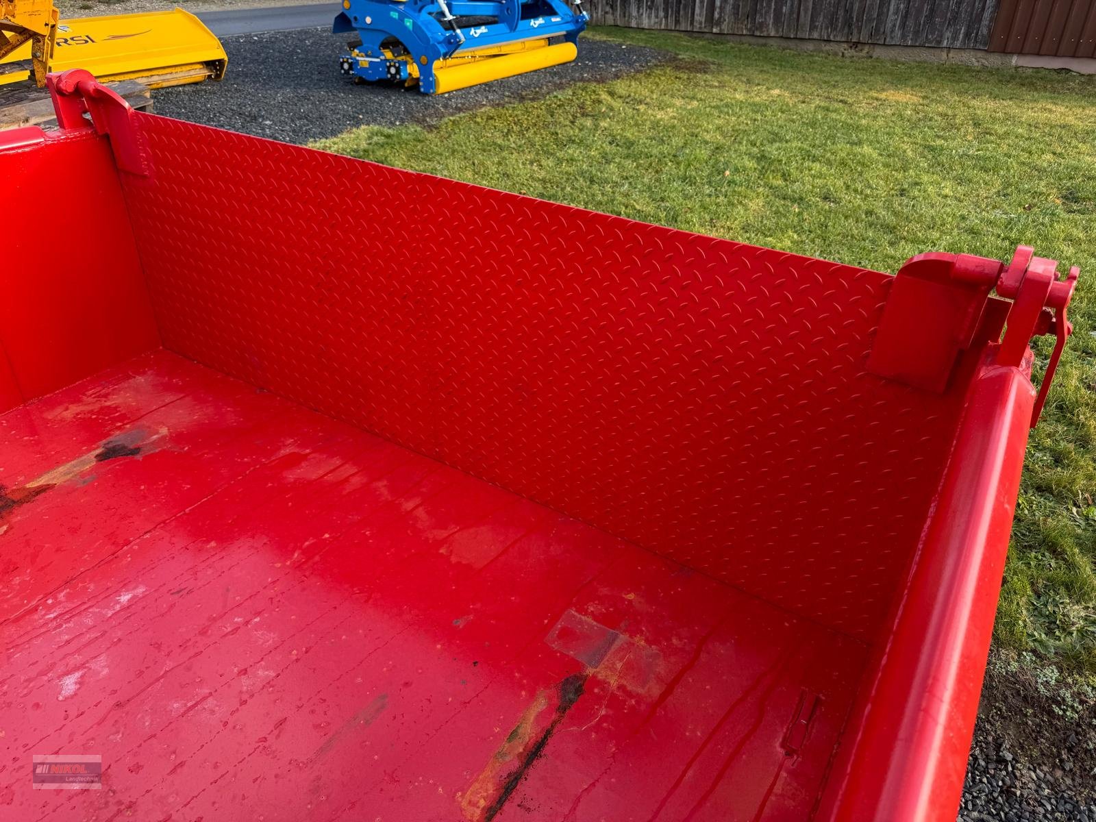 Abrollcontainer des Typs Sonstige 650, Neumaschine in Lichtenfels (Bild 3)